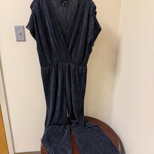 Fate by LFD Pleated Wide Leg Jumpsuit - Grey - Size L